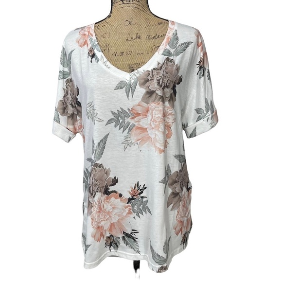 Boutique Floral V Neck Tee with Rolled Sleeves and a Longer Loose Fit - Picture 4 of 14